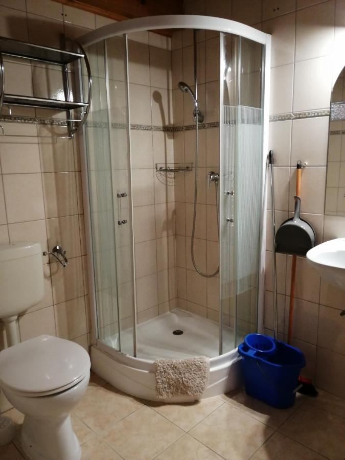 Flora Apartmanok Kehidakustány Esterno foto
